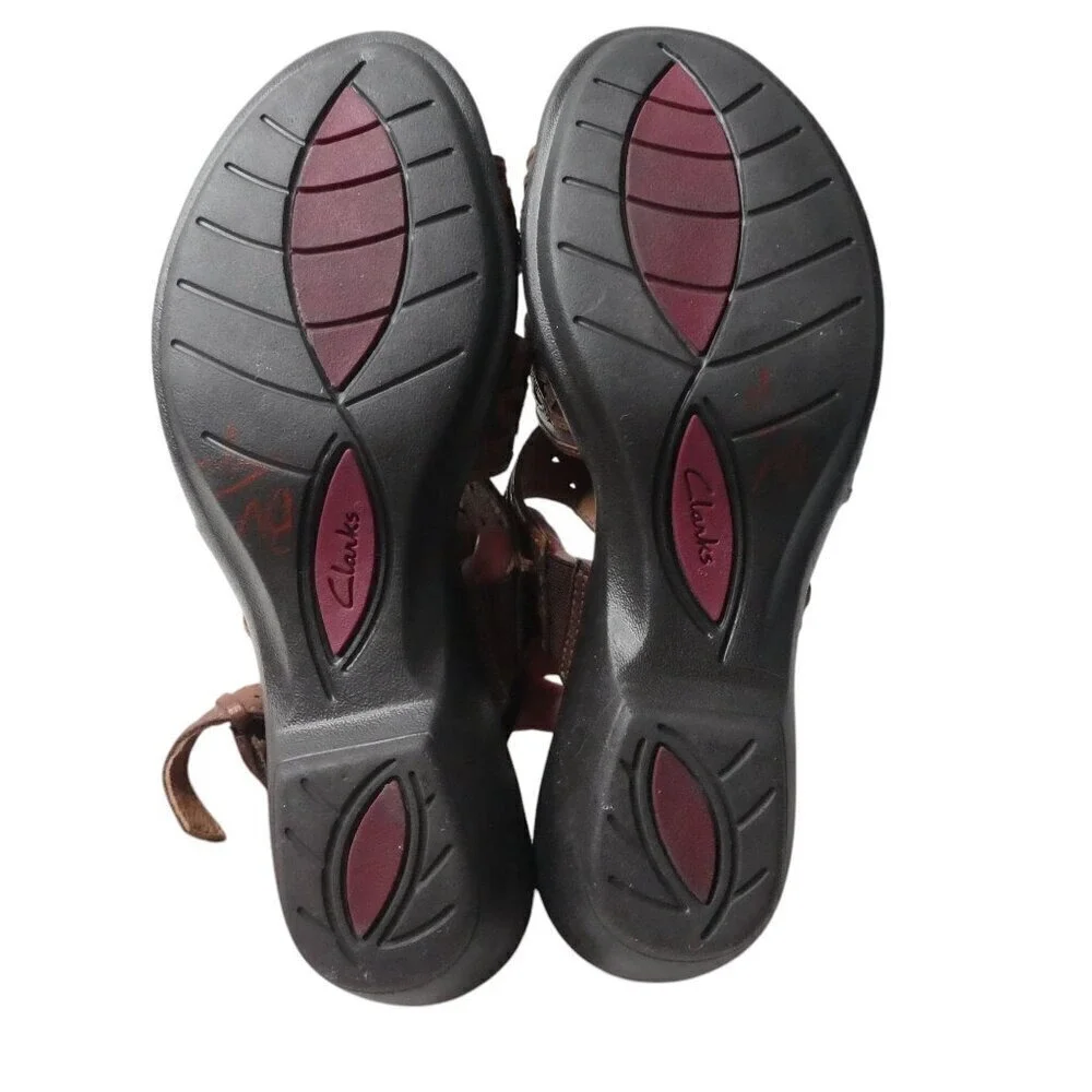 Clarks brand size